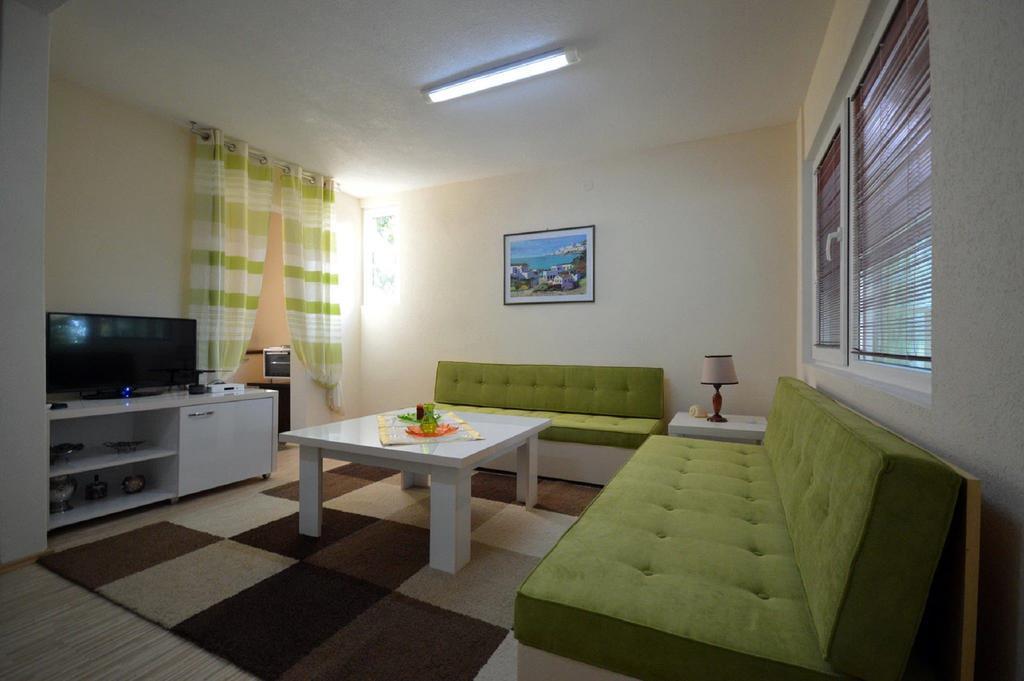 Karali Apartments Lagadin Buitenkant foto
