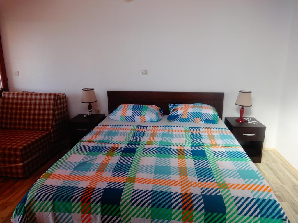 Karali Apartments Lagadin Buitenkant foto