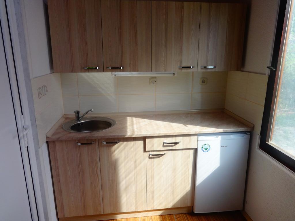 Karali Apartments Lagadin Buitenkant foto