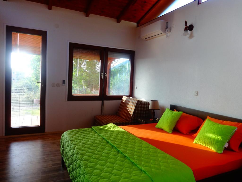 Karali Apartments Lagadin Buitenkant foto
