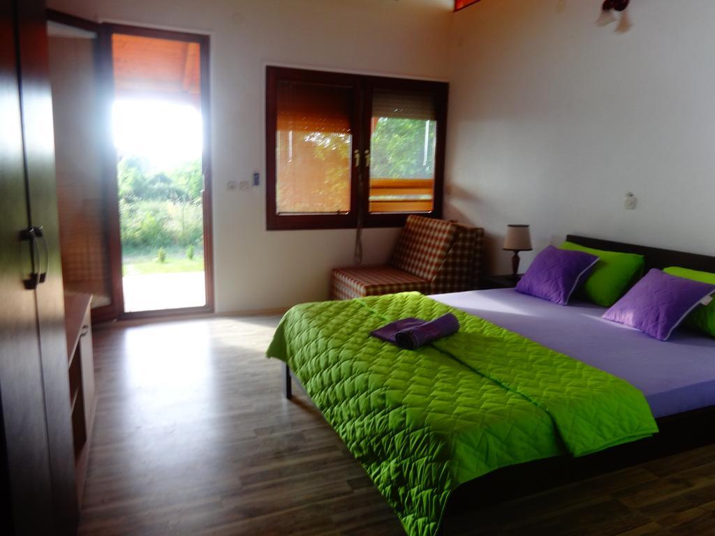 Karali Apartments Lagadin Buitenkant foto
