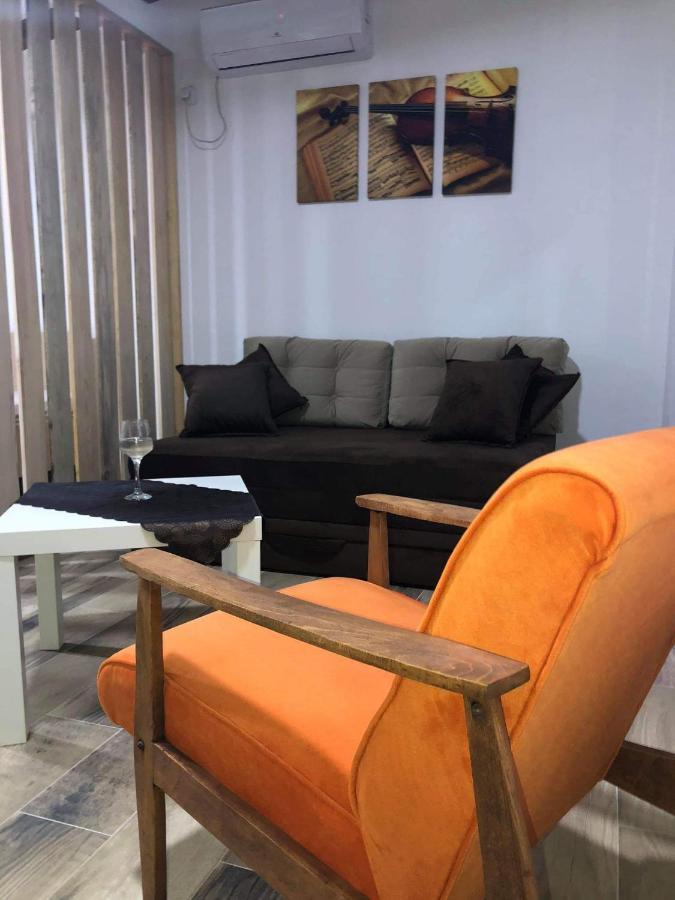 Karali Apartments Lagadin Buitenkant foto